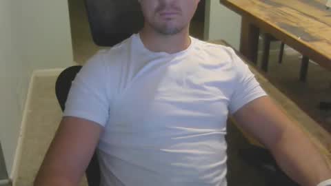 Snapshot of jellyforme chatting on 12-17-25, 10:21 jellyforme online show from 12-17-25, 10:21