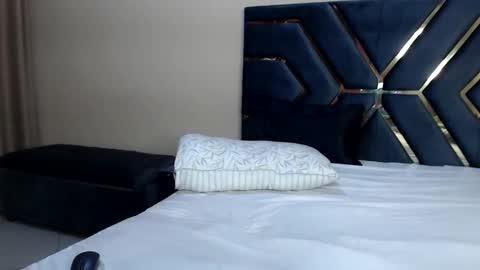 Jemmi online show from 01-07-25, 01:35