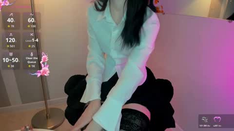 Molly online show from 11-07-25, 06:46