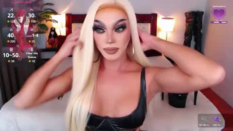 Queen Jenifer online show from 06-23-26, 02:20