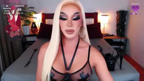 Queen Jenifer online show from 06-26-26, 07:40