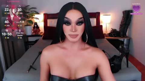 Queen Jenifer online show from 07-08-26, 01:43