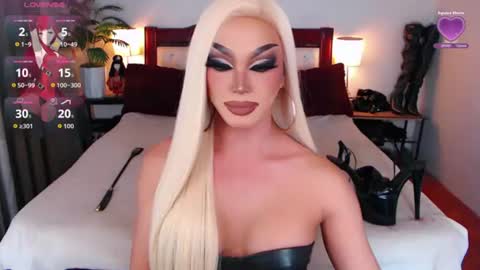 Queen Jenifer online show from 07-12-26, 04:03