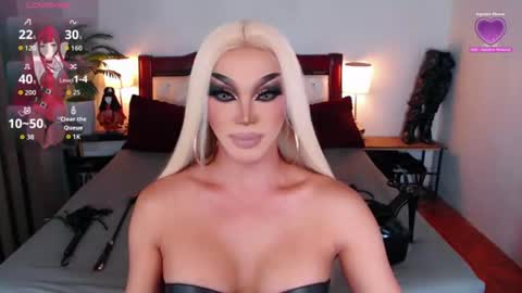 Queen Jenifer online show from 07-19-26, 04:27