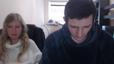 Snapshot of jenisandpeter chatting on 03-06-25, 07:03 JenisAndPeter online show from 03-06-25, 07:03