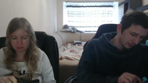 Snapshot of jenisandpeter chatting on 03-09-25, 06:39 JenisAndPeter online show from 03-09-25, 06:39