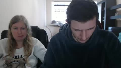 Snapshot of jenisandpeter chatting on 03-09-25, 09:46 JenisAndPeter online show from 03-09-25, 09:46