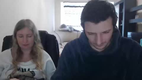 Snapshot of jenisandpeter chatting on 03-10-25, 01:10 JenisAndPeter online show from 03-10-25, 01:10