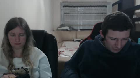 Snapshot of jenisandpeter chatting on 03-11-25, 05:57 JenisAndPeter online show from 03-11-25, 05:57