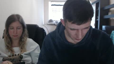 Snapshot of jenisandpeter chatting on 03-12-25, 12:26 JenisAndPeter online show from 03-12-25, 12:26