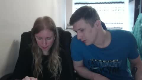 Snapshot of jenisandpeter chatting on 09-09-25, 05:29 JenisAndPeter online show from 09-09-25, 05:29