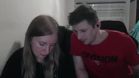 Snapshot of jenisandpeter chatting on 09-24-25, 06:44 JenisAndPeter online show from 09-24-25, 06:44