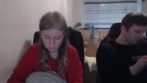 Snapshot of jenisandpeter chatting on 12-01-25, 06:40 JenisAndPeter online show from 12-01-25, 06:40