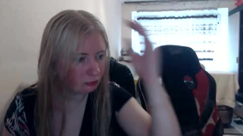 JenisAndPeter online show from 05-30-26, 07:05