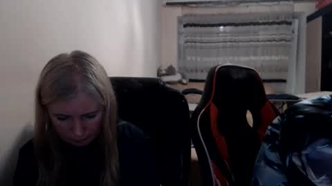 JenisAndPeter online show from 06-05-26, 06:57