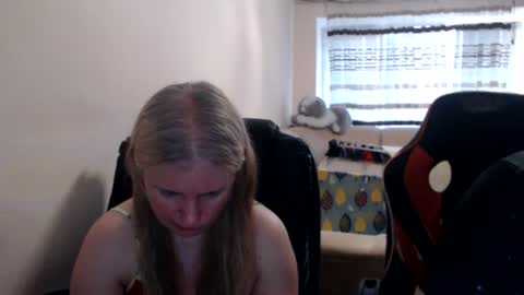 JenisAndPeter online show from 06-24-26, 05:34
