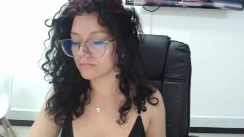 jenn online show from 12-18-25, 06:03