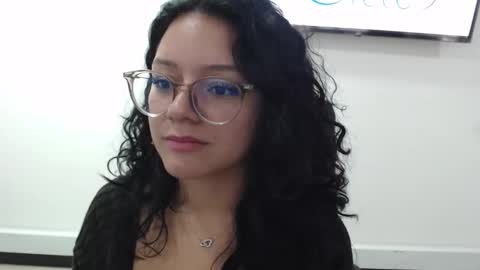 Snapshot of jenn_cg chatting on 01-07-26, 05:48 jenn online show from 01-07-26, 05:48