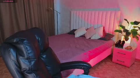 jenna_adams_ online show from 06-15-26, 12:35