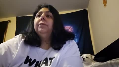 Snapshot of jennabrady chatting on 12-15-24, 11:09 Dragon Queen. Be my Dragon -- and online show from 12-15-24, 11:09