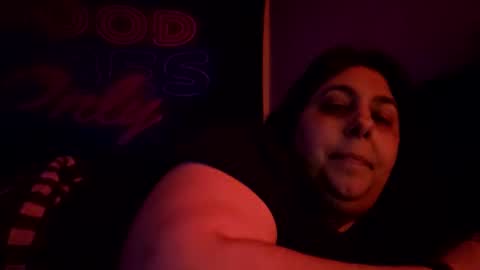 Snapshot of jennabrady chatting on 01-15-25, 12:19 Dragon Queen. Be my Dragon -- and online show from 01-15-25, 12:19