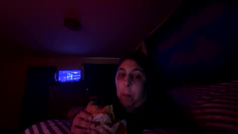 Snapshot of jennabrady chatting on 09-24-25, 12:19 Dragon Queen. Be my Dragon -- and online show from 09-24-25, 12:19