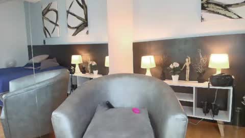 Snapshot of jennamilf_ chatting on 07-01-26, 03:19 Call Me Jenna online show from 07-01-26, 03:19