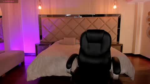 Jenna Olson  online show from 05-24-26, 08:19