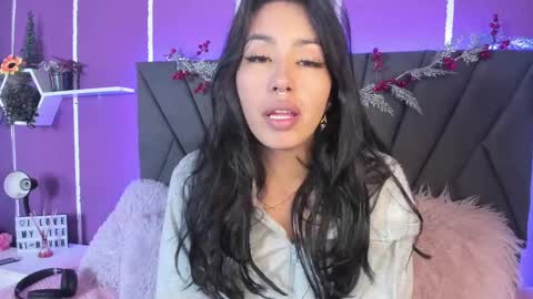 Jenner online show from 12-22-24, 08:49