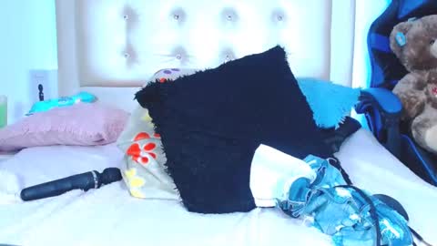 jenn online show from 12-15-24, 07:35