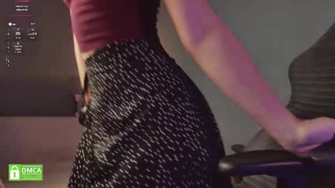 Snapshot of jenniee_ chatting on 11-18-25, 08:13 Jennie online show from 11-18-25, 08:13