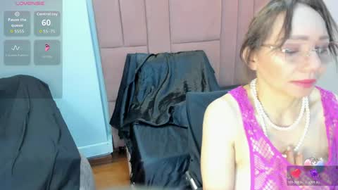 Jennie online show from 04-18-26, 12:20