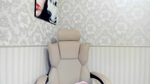 Snapshot of jennifer838 chatting on 10-05-25, 01:42 Jennifer online show from 10-05-25, 01:42