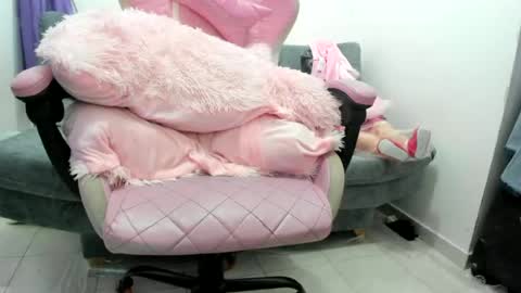 jennifer_bodyy0404 online show from 06-14-26, 02:24
