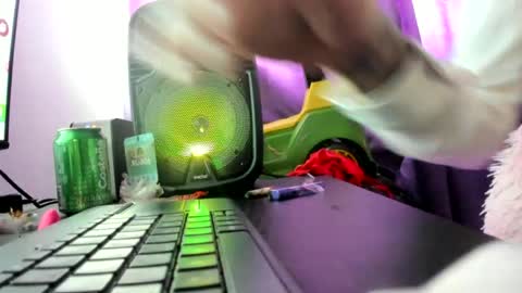 jennifer_bodyy0404 online show from 07-11-26, 10:33