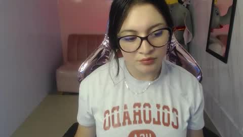 Jennifer online show from 11-15-25, 05:09