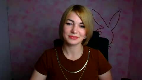 Jennifer online show from 07-05-26, 12:01