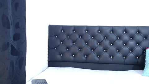 Sara  online show from 04-06-26, 05:36