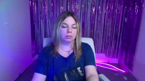 Jennifer online show from 09-22-25, 11:56