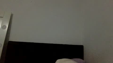 Snapshot of jennifer_oliveira chatting on 12-14-25, 11:04 Jenn 3 online show from 12-14-25, 11:04