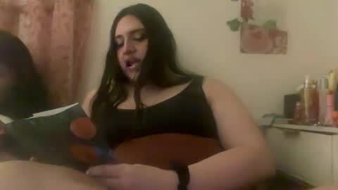 jennifer_robbie online show from 06-07-26, 11:25