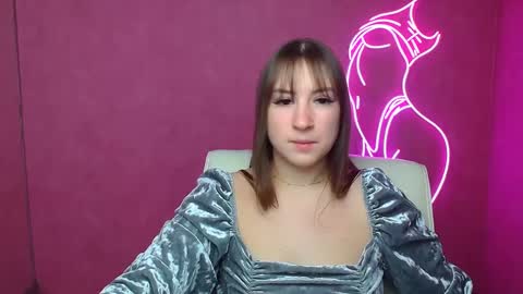 Jennifer online show from 01-24-25, 06:35