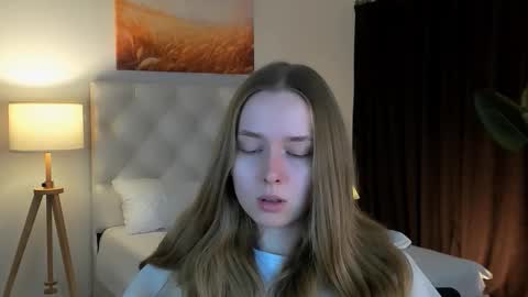 Jennifer online show from 09-30-25, 09:09