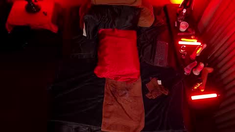 Jennifer Star online show from 10-20-25, 06:58