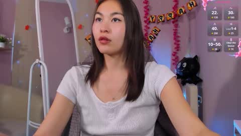 Snapshot of jennimurr chatting on 10-21-25, 01:56 Jenni online show from 10-21-25, 01:56