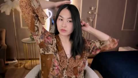 Snapshot of jennimurr chatting on 11-24-25, 11:43 Jenni online show from 11-24-25, 11:43