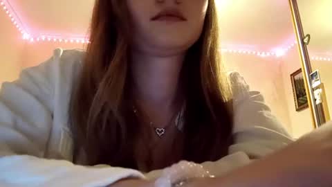 Lizi  online show from 08-04-26, 05:26