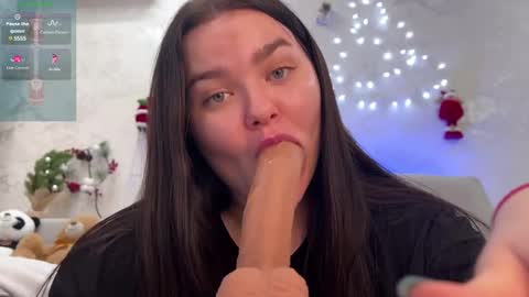 Mila online show from 12-25-24, 04:12