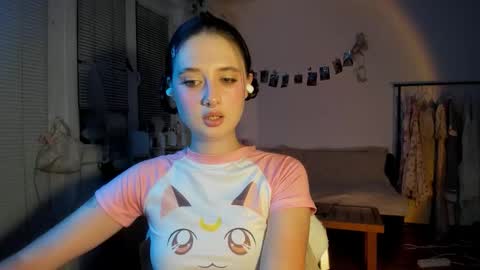 Snapshot of jenny_cox_love chatting on 09-23-25, 06:11 Jennifer Jenny Darling   online show from 09-23-25, 06:11