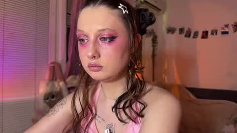Snapshot of jenny_cox_love chatting on 07-02-26, 07:09 Jennifer Jenny Darling online show from 07-02-26, 07:09